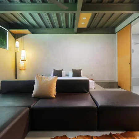 Clio Apartment